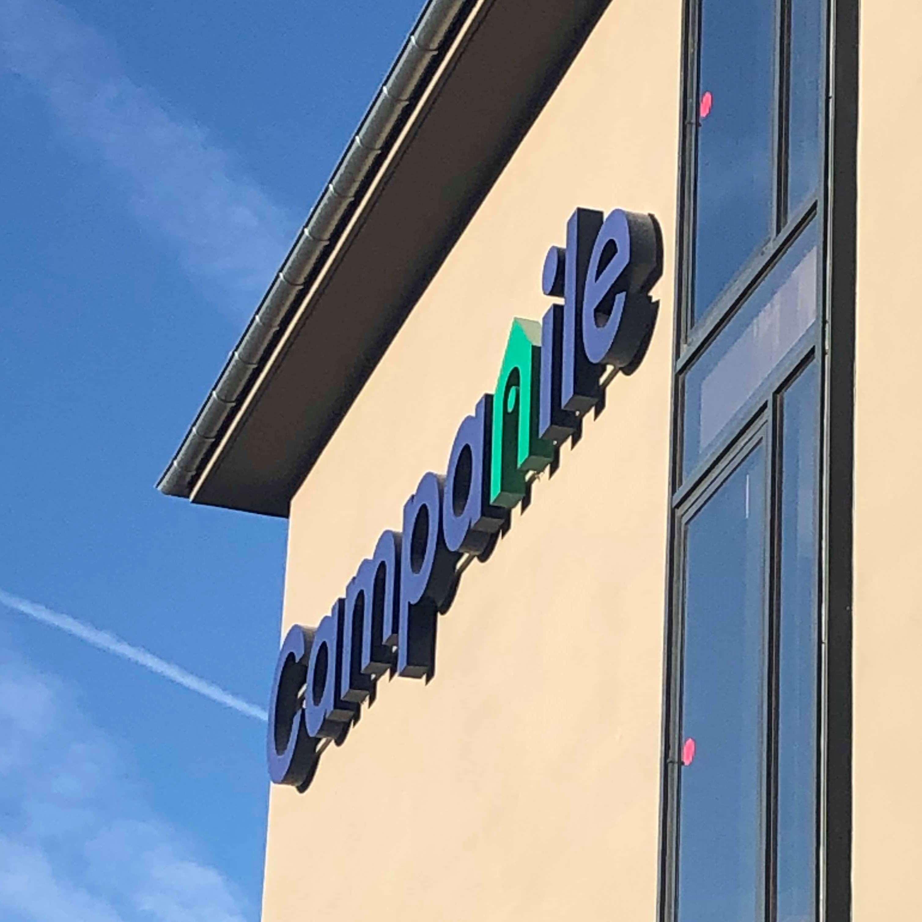 Campanile Marseille Est - Aubagne Hotel Екстериор снимка