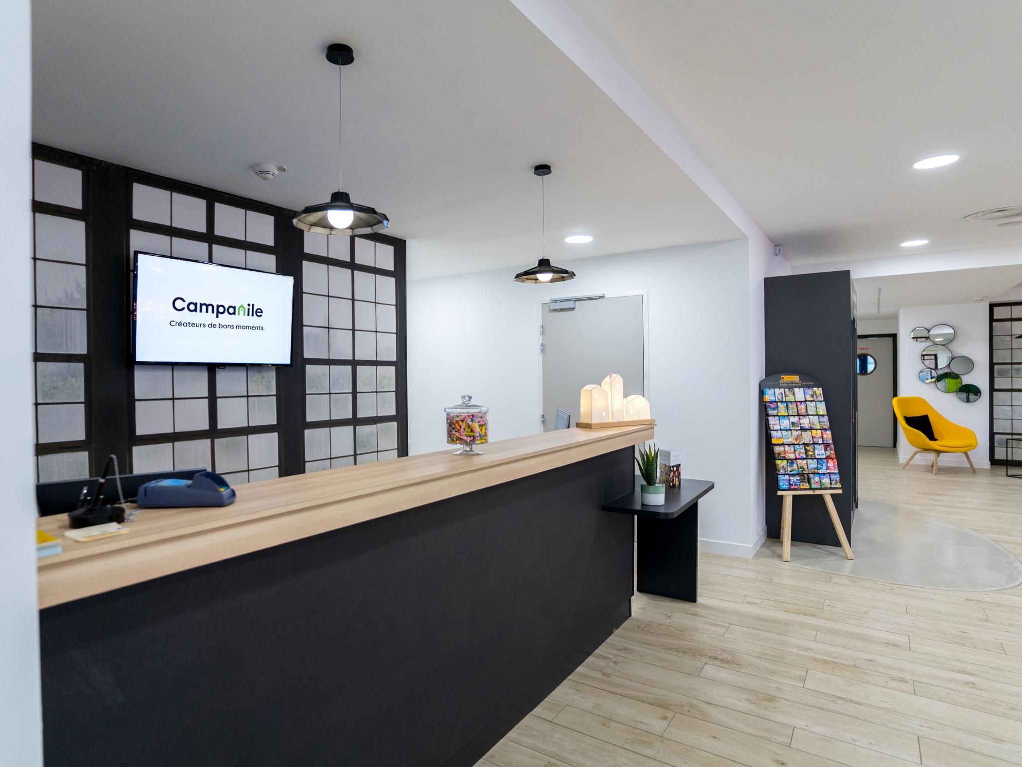 Campanile Marseille Est - Aubagne Hotel Екстериор снимка