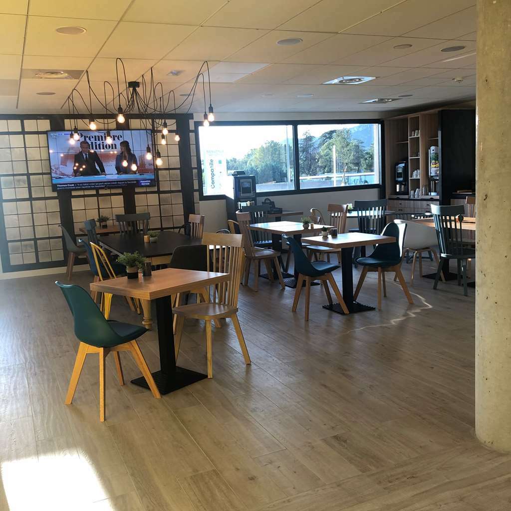 Campanile Marseille Est - Aubagne Hotel Ресторант снимка